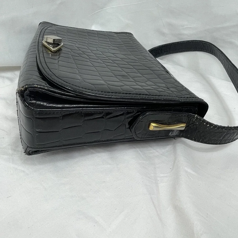 Vintage Crocodile Leather Handbag with ,Gold Hardware,Leather Inside, Black‎